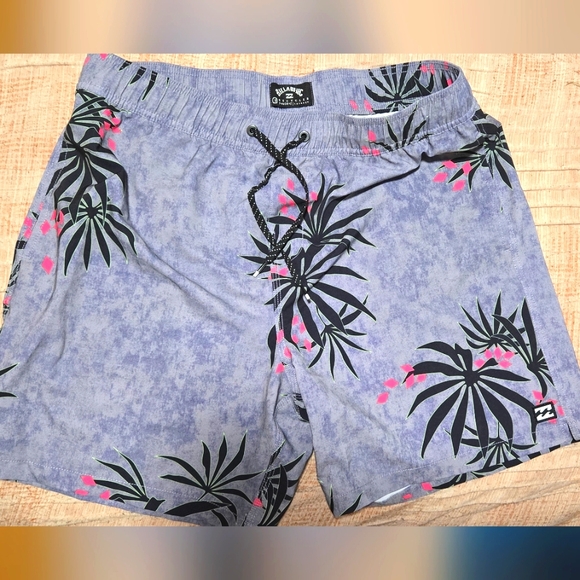 Large Billabong Blue and Black Nylon Drawstring Shorts - Picture 1 of 2